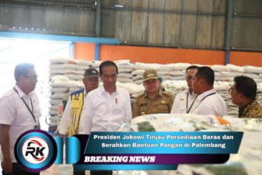 Presiden  Jokowi saat meninjau sekaligus menyerahkan bantuan pangan kepada KPM di Gudang Bulog Sukamaju, Kota Palembang, Provinsi Sumatra Selatan, Kamis (26/10/2023). Photo Dok : Sekretariat Kabinet RI, Radarkeadilan.com