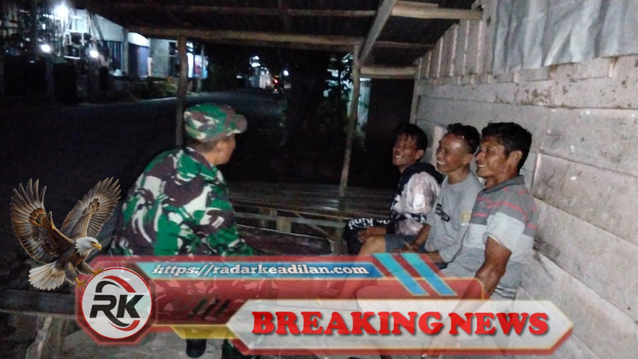 Sinergi Aparatur-Masyarakat Jaga Ketertiban Desa Pemulutan Ilir Lewat Patroli Siskamling Malam