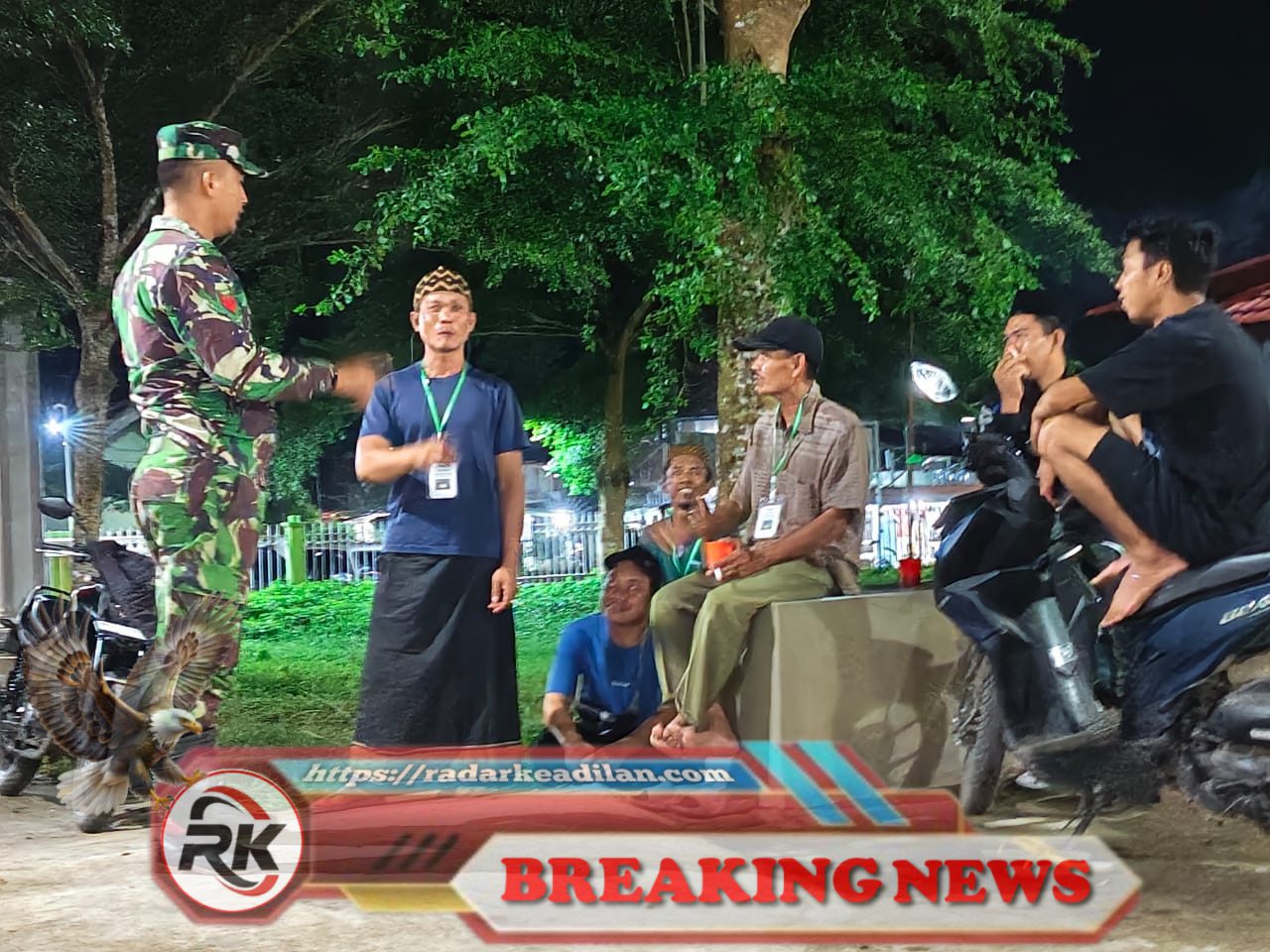 Kolaborasi Prima! Patroli Siskamling Babinsa dan Masyarakat Jaga Aman Payaraman Ogan Ilir