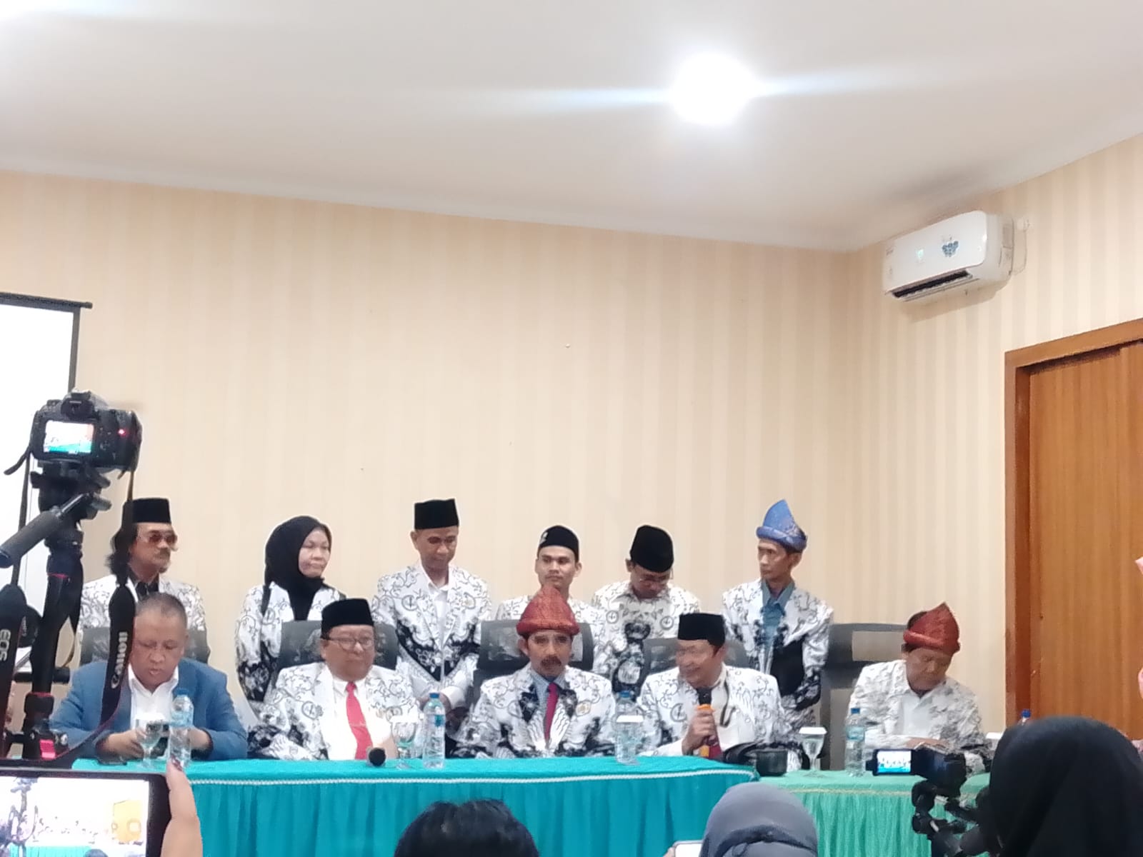 PGRI Sumatera Selatan Masa Bakti 2024–2029 Resmi Dikukuhkan: Perkuat Soliditas Organisasi dan Tingkatkan Kualitas Pendidikan Daerah